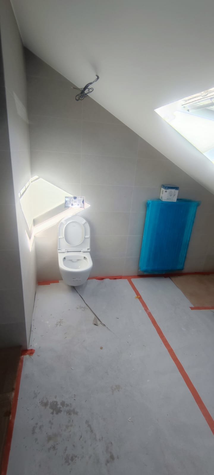 Pose de carrelage terminée après travaux (RENOLEX)